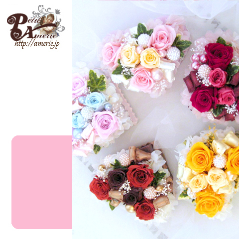 ローズいっぱいのハートアレンジ